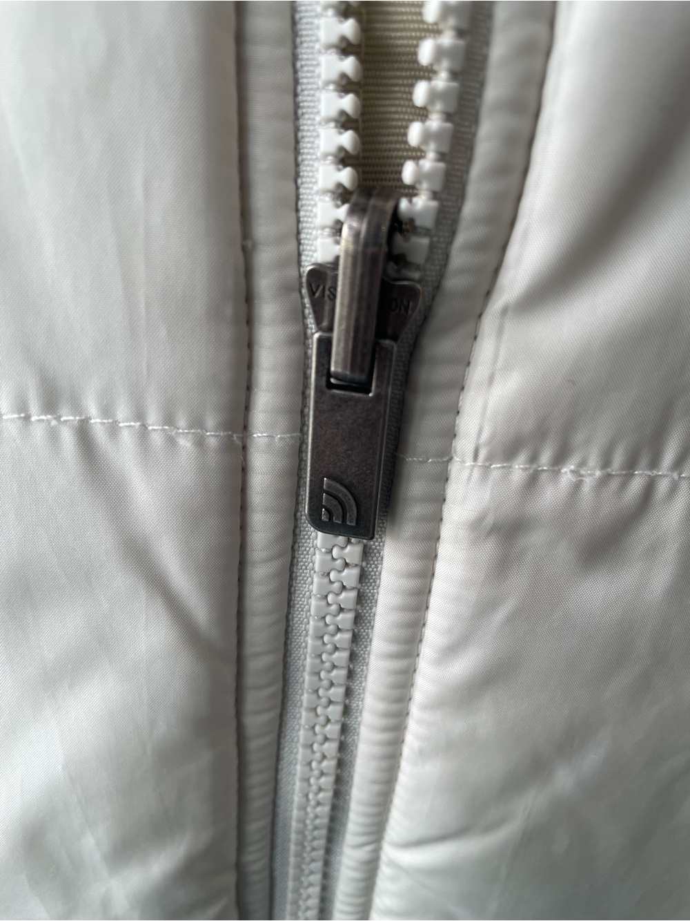The North Face White Insulated Quilted Puffer Jacket - Women's Small - Picture 7 of 12